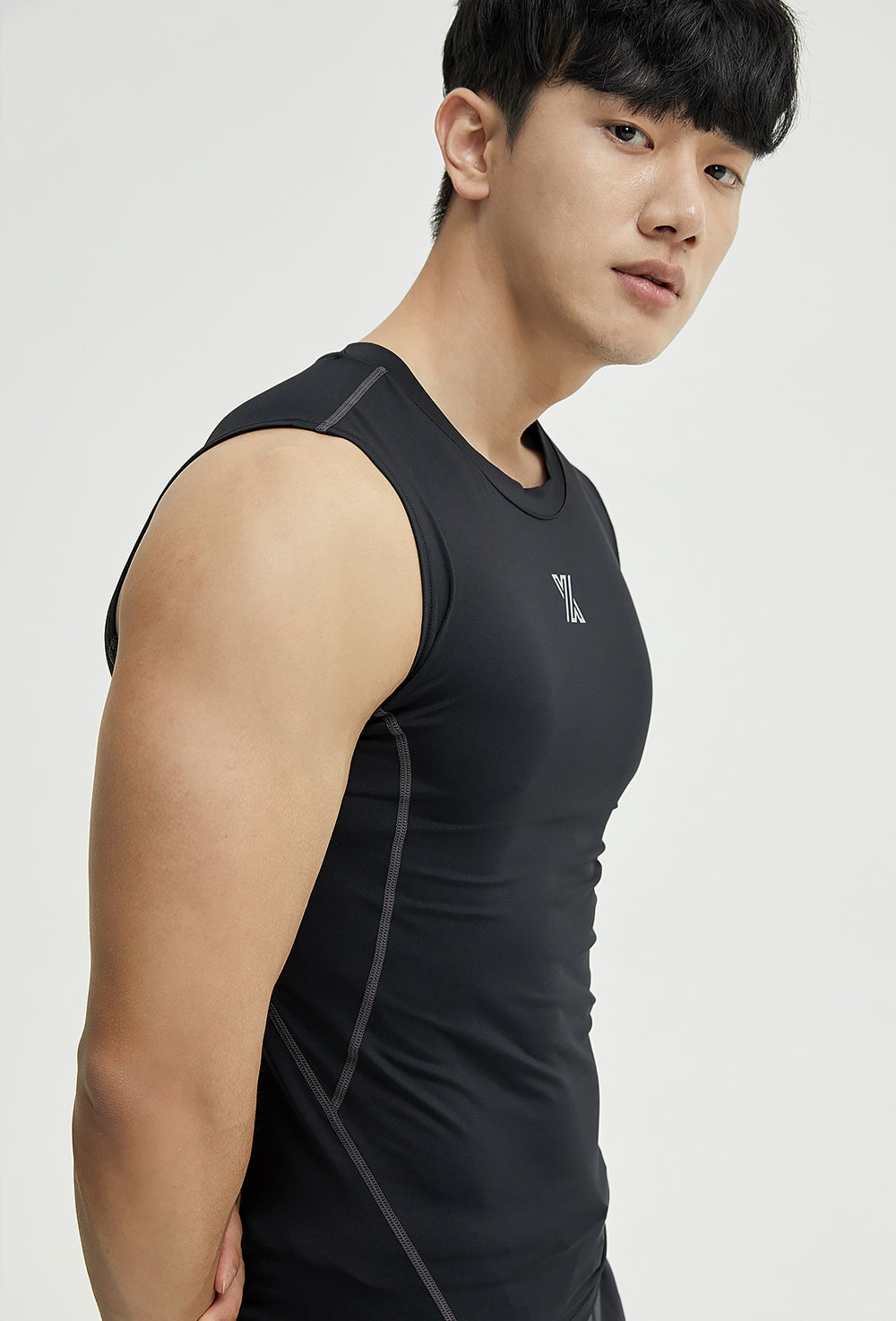 Muscle Tech Sleeveless - Black