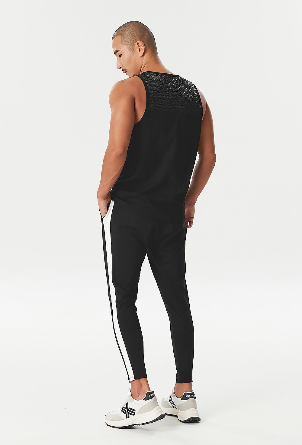 Non Slip Tech Muscle Fit Sleeveless - Black