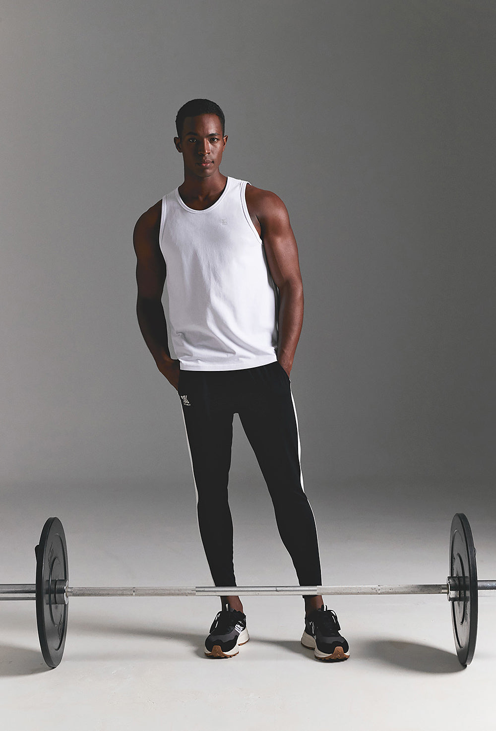Non Slip Tech Muscle Fit Sleeveless - White