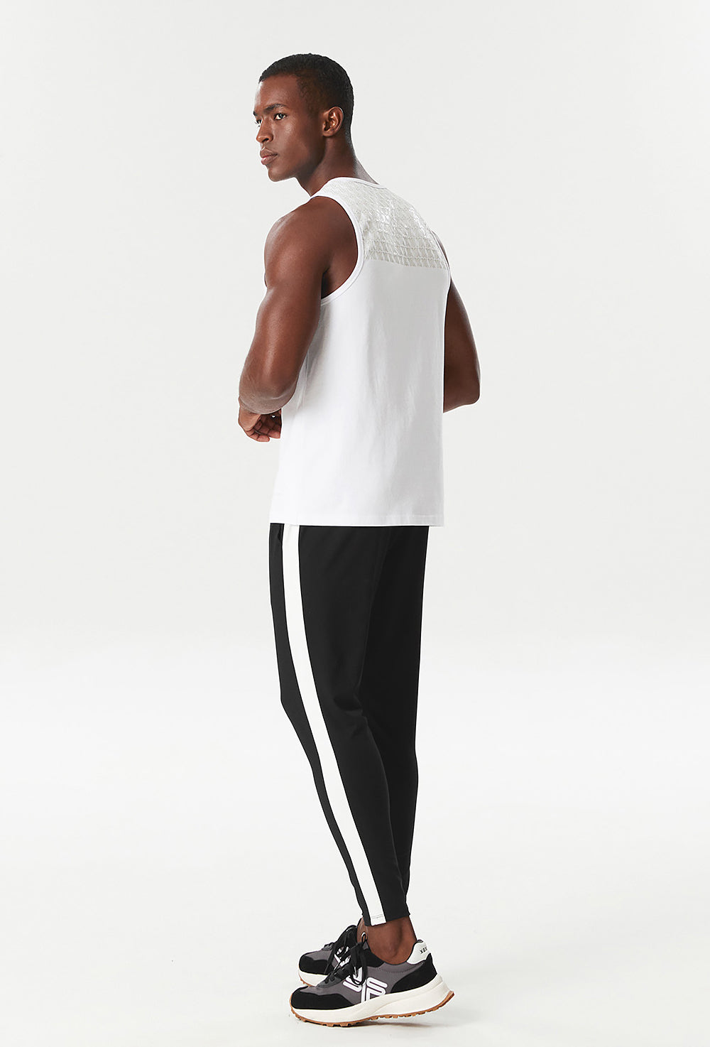 Non Slip Tech Muscle Fit Sleeveless - White