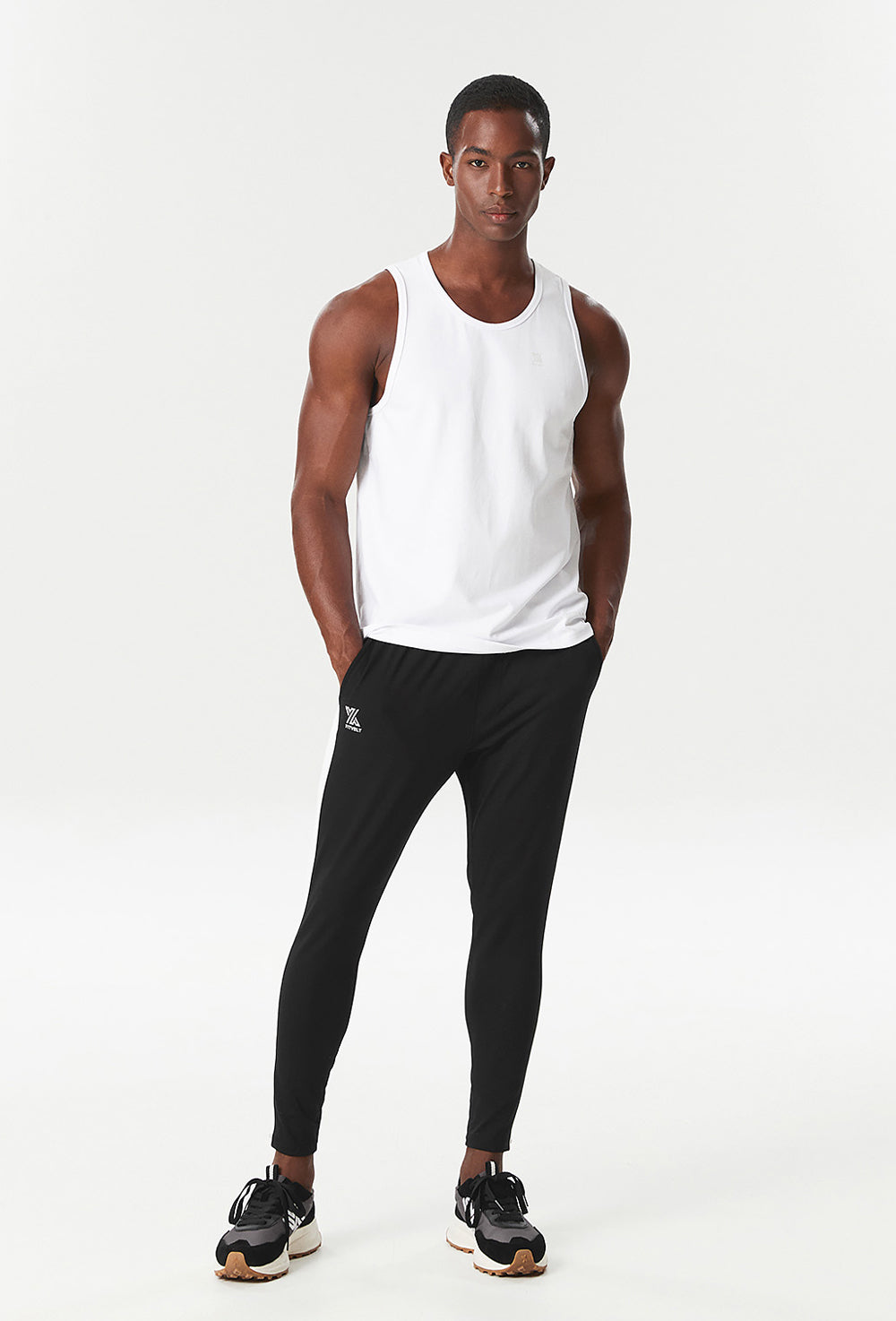 Non Slip Tech Muscle Fit Sleeveless - White