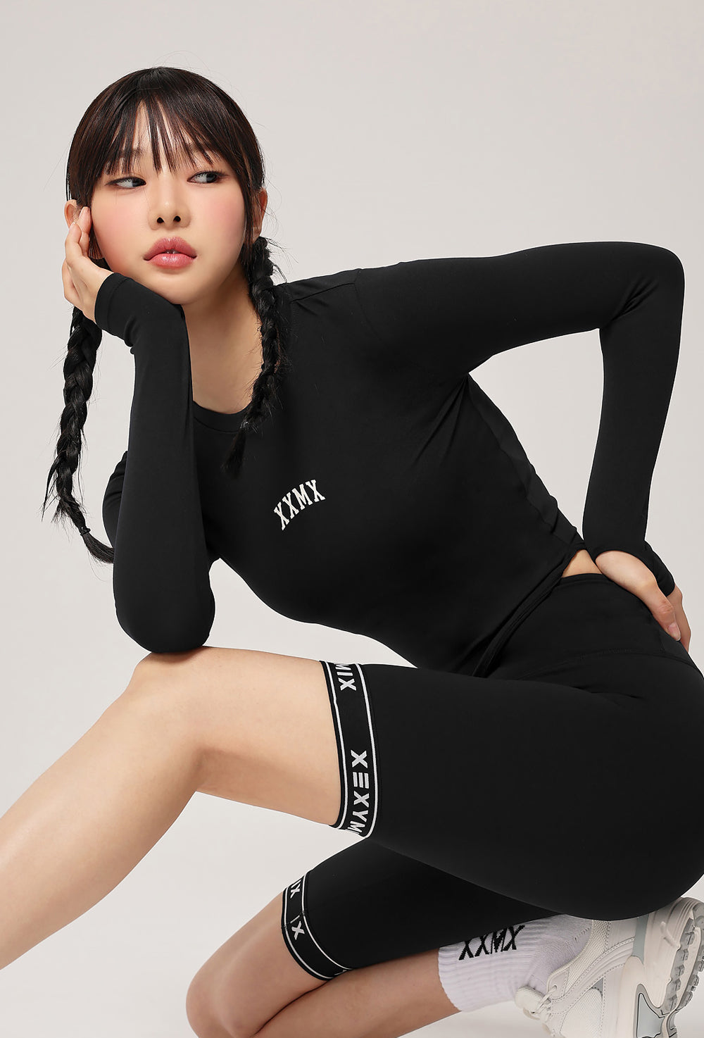 Cotton Like Finger Hole Long Sleeve - Black