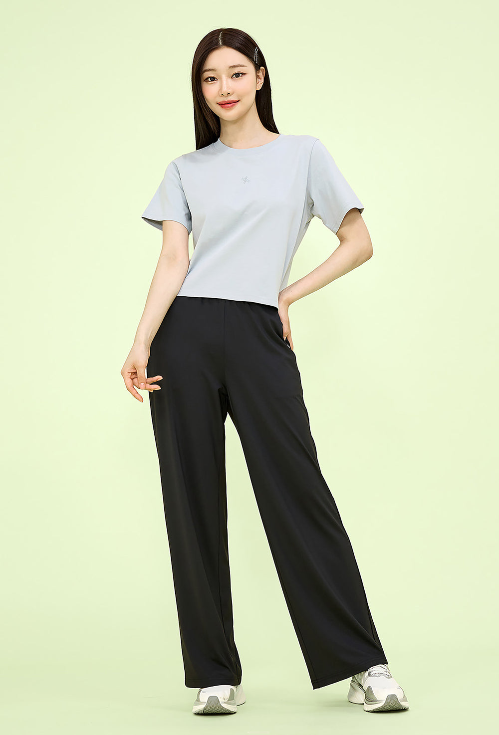 Medium Feather Cooling Wide Pants - Black