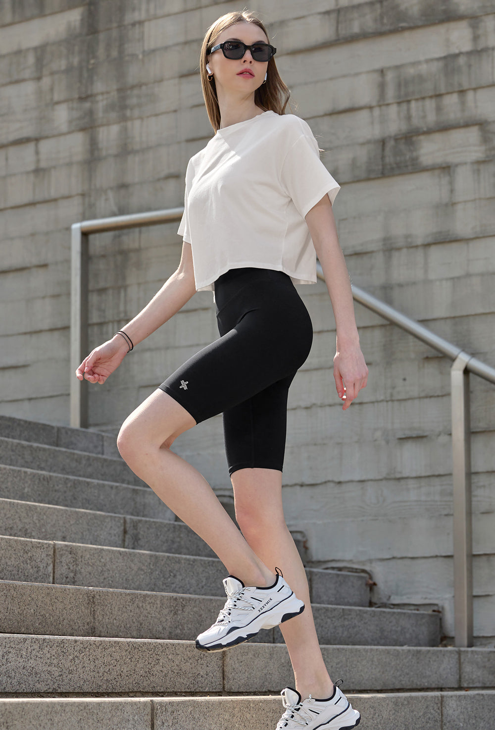 XELLA Intention 5 Biker Shorts - Black