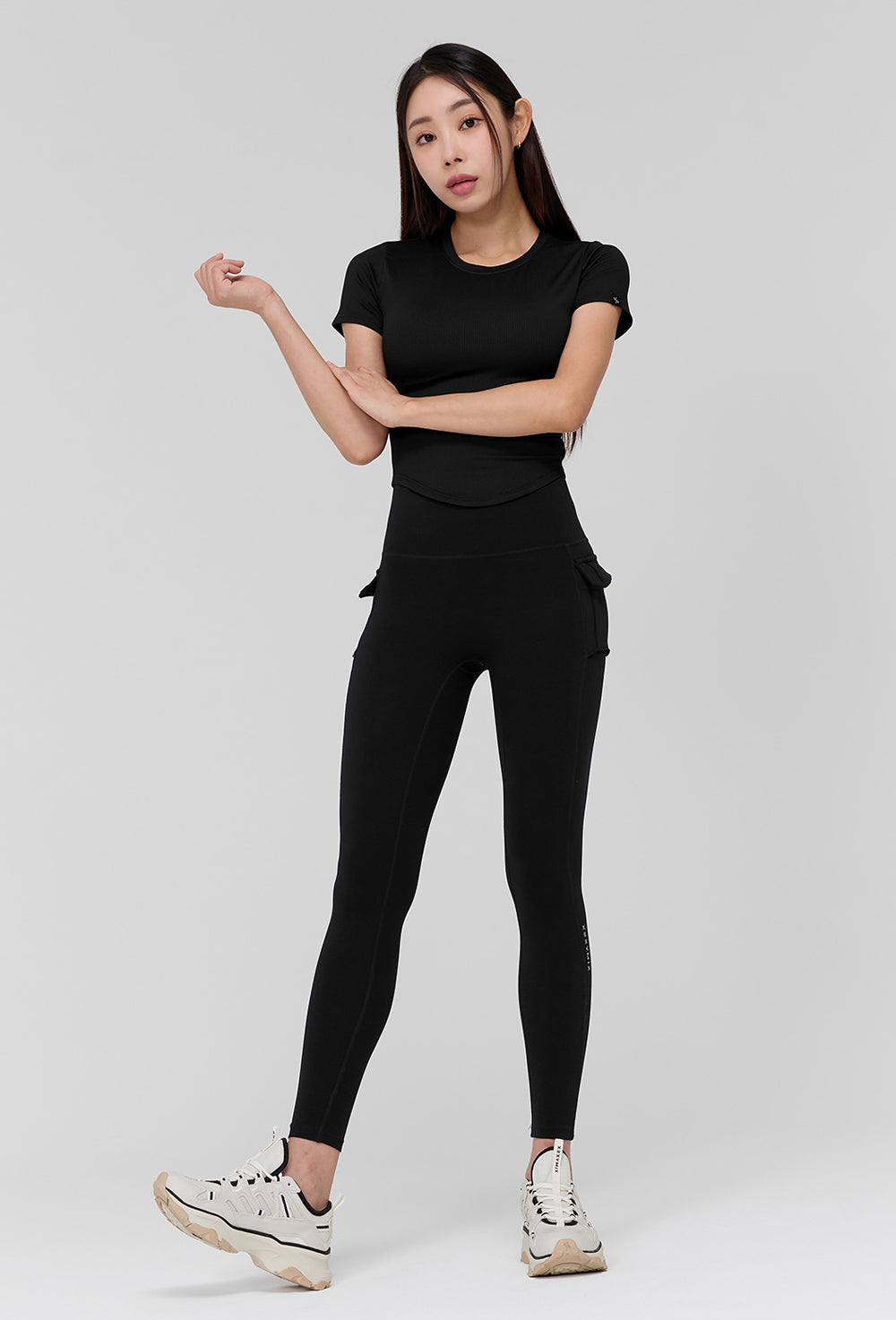 Ribbed Round Crop Short Sleeve - Black