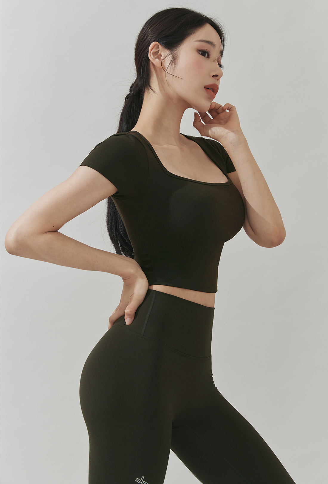 XELLA™ Intention Wide Square Croptop - Forest Night