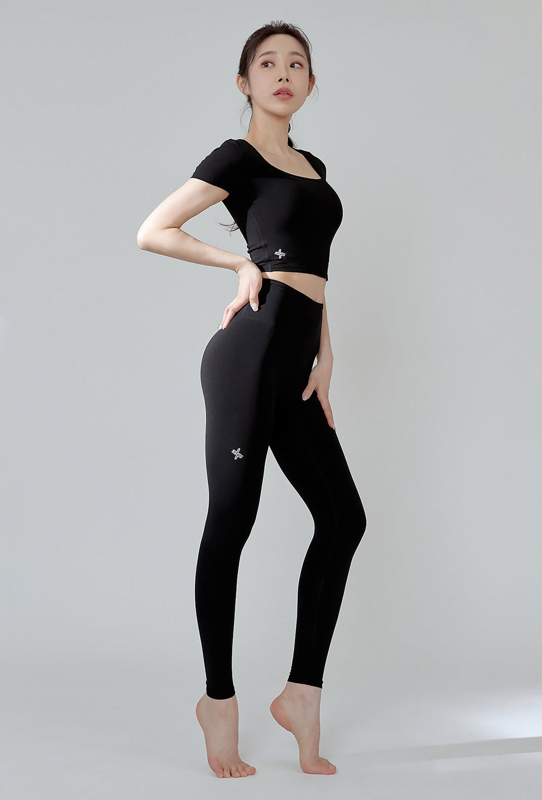 XEXYMIX XELLA™ Intention Crop Top - Black