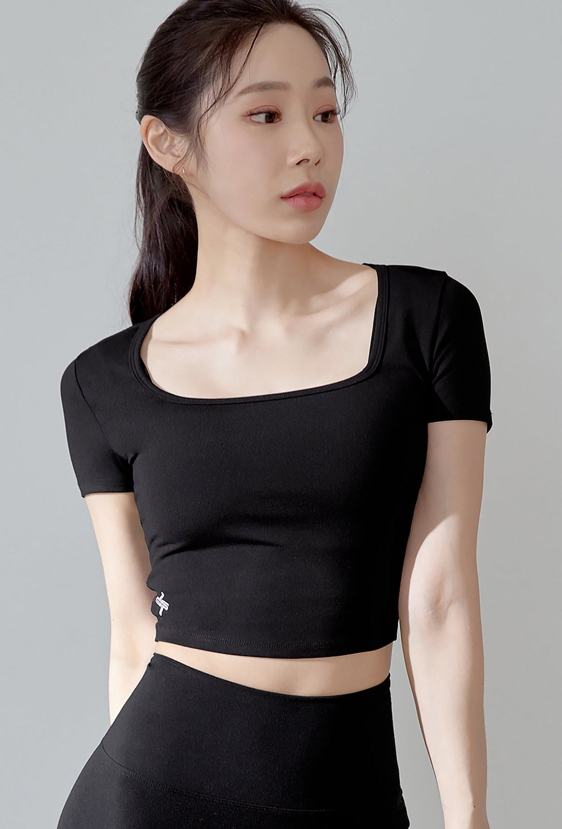 XEXYMIX XELLA™ Intention Crop Top - Black