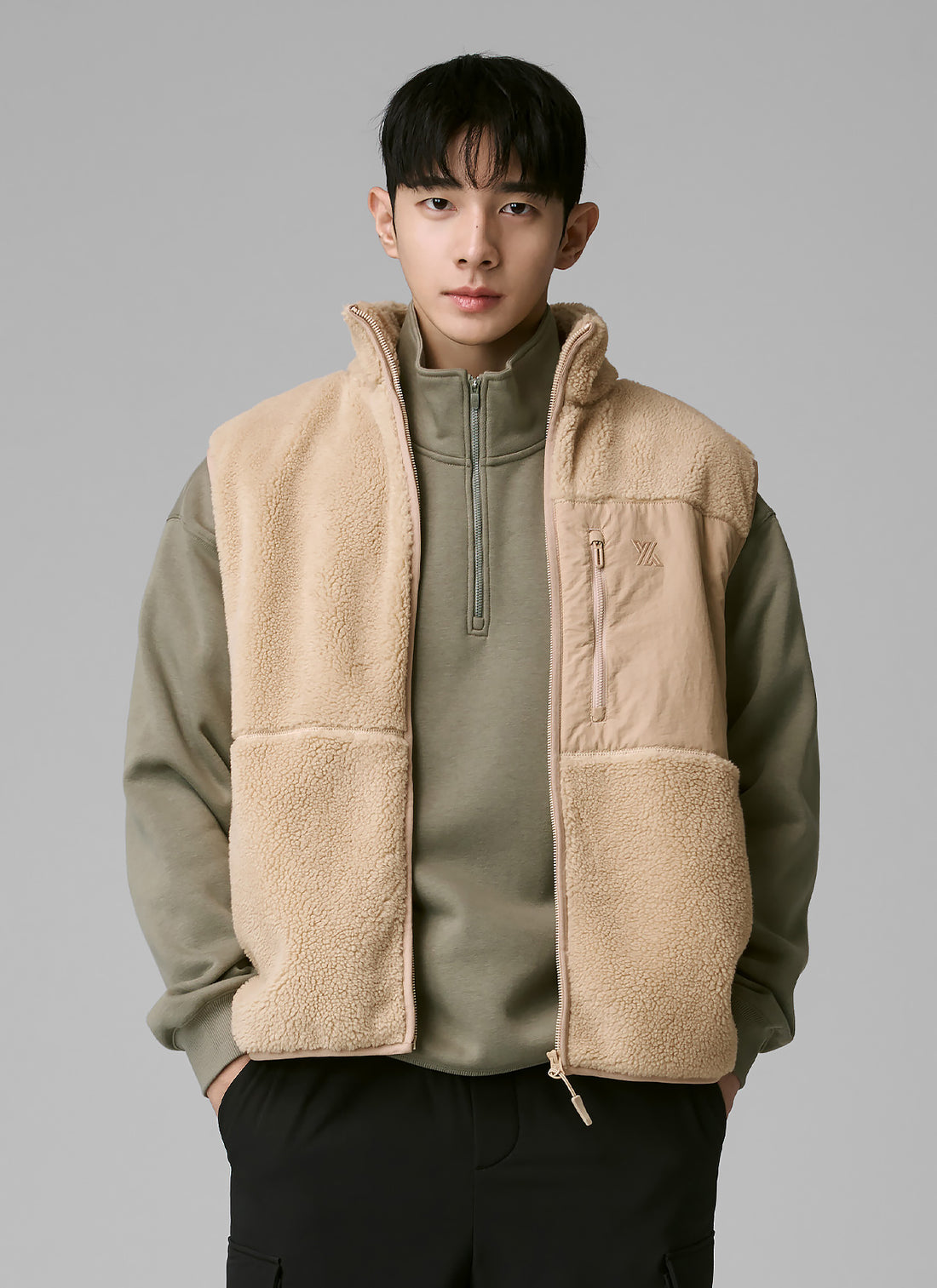 Multi-Pocket Fleece Vest - Beige