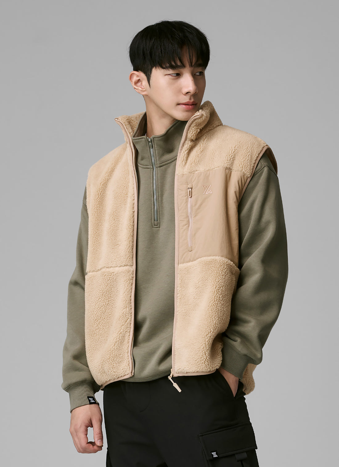 Multi-Pocket Fleece Vest - Beige