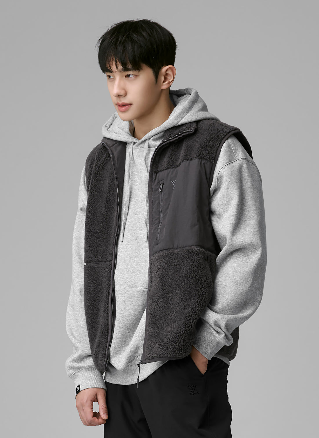 Multi-Pocket Fleece Vest - Charcoal