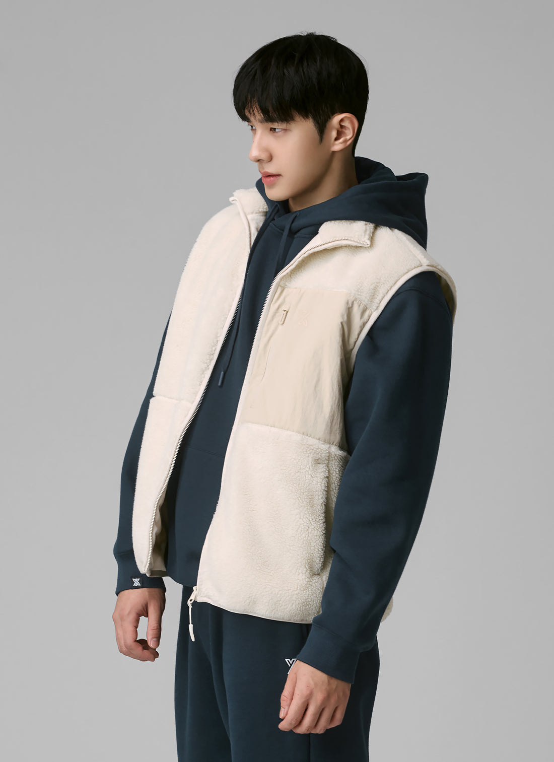 Multi-Pocket Fleece Vest - Ivory