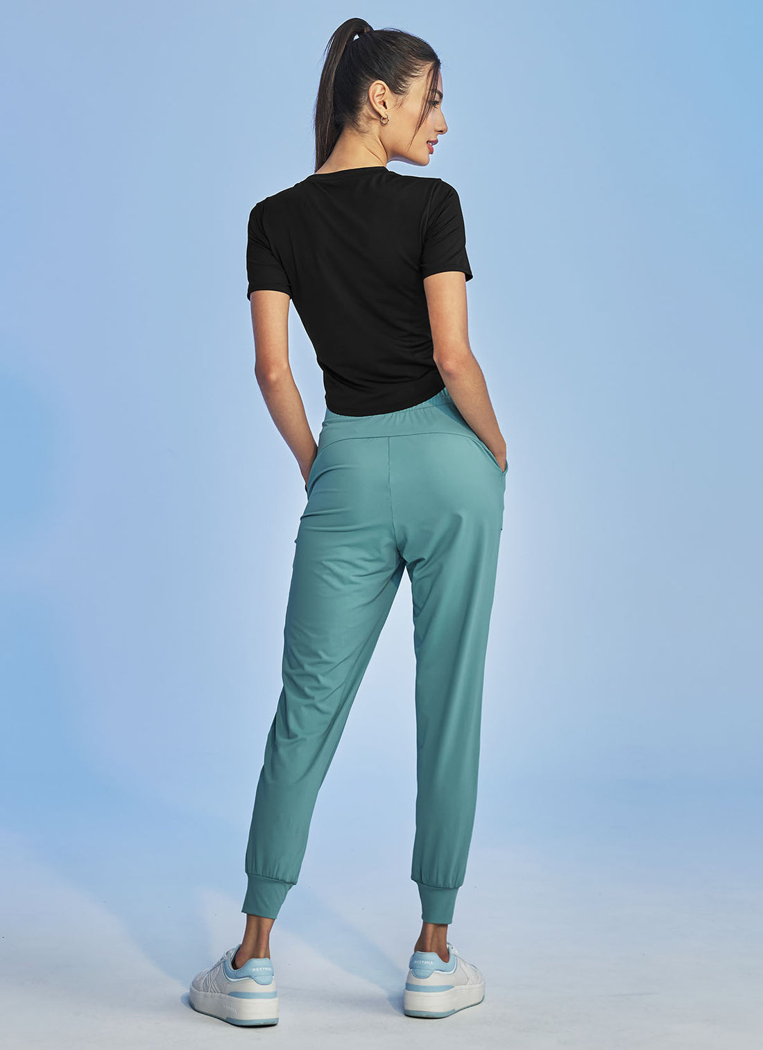 Ice Feather Crop Short Sleeve - Black