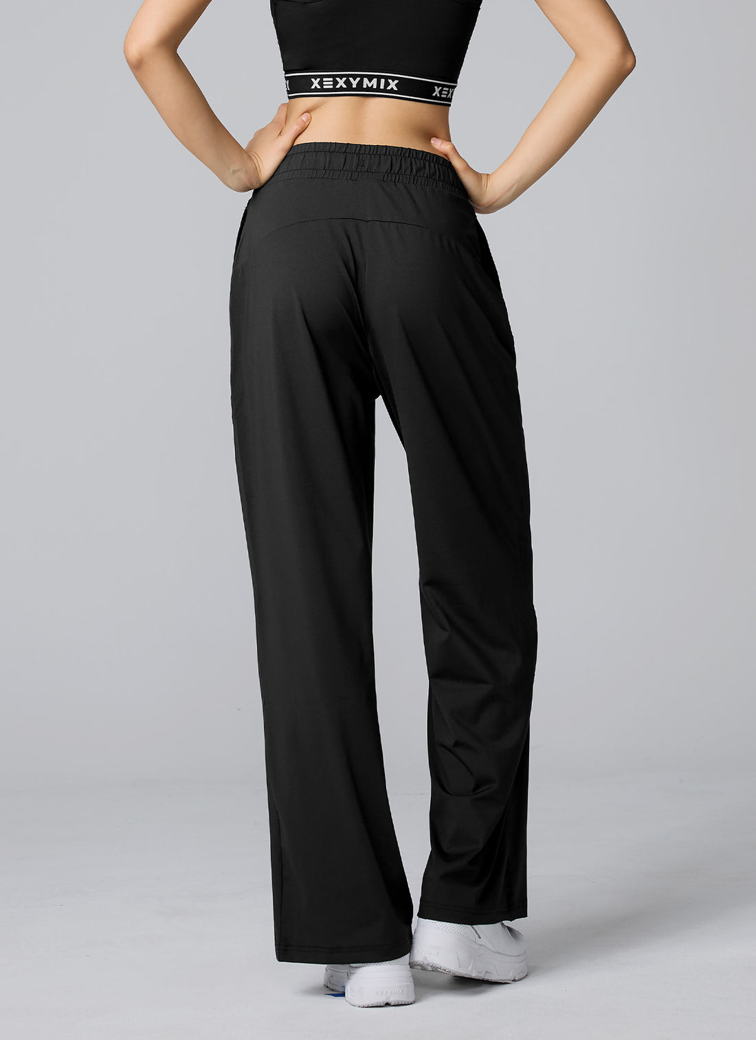Medium Feather Cooling Wide Pants - Black