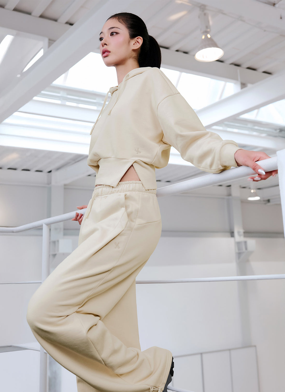 Softree Pintuck Wide Pants - Tarte Beige