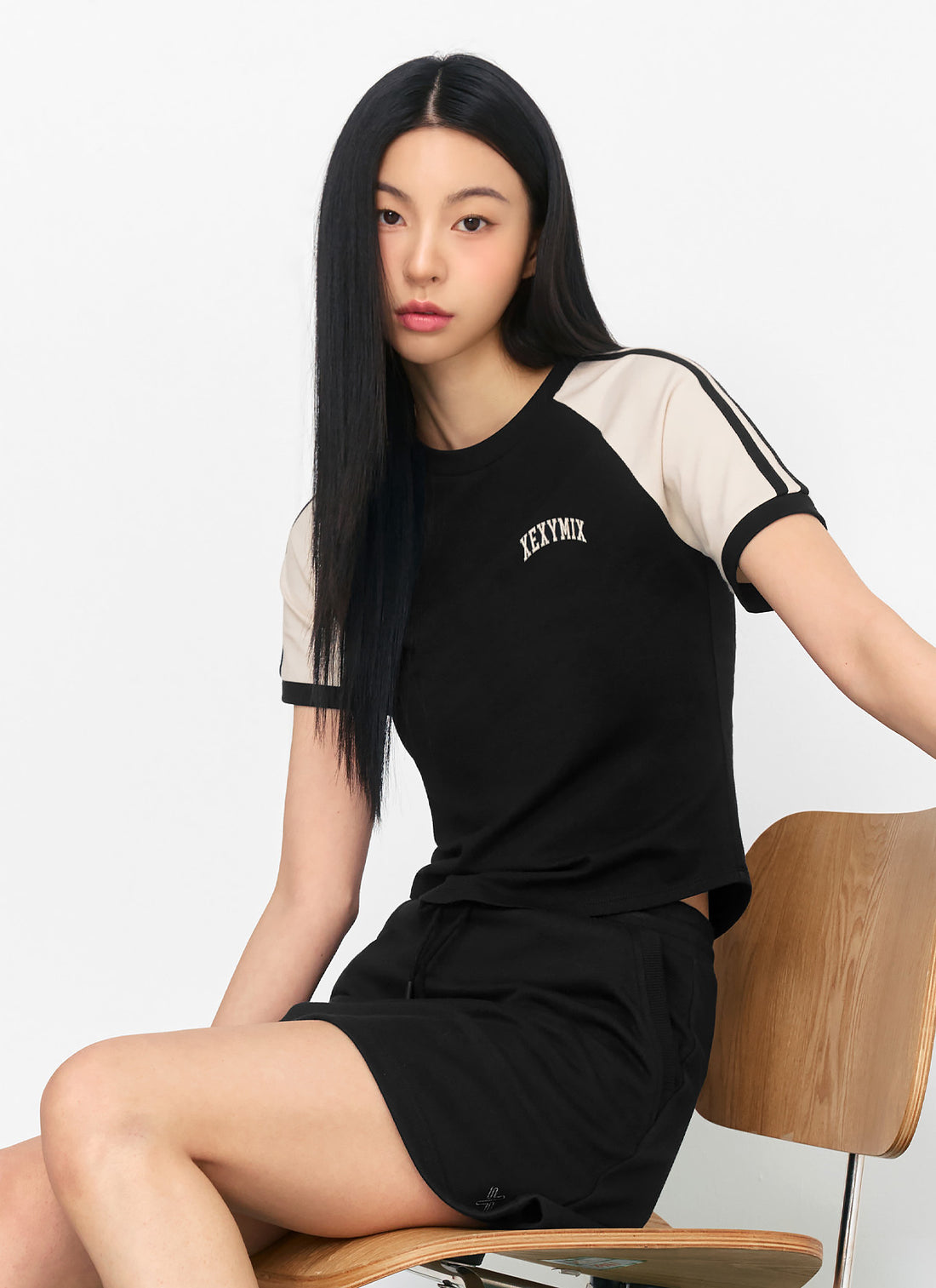 Raglan Color Combination Crop Short - Black