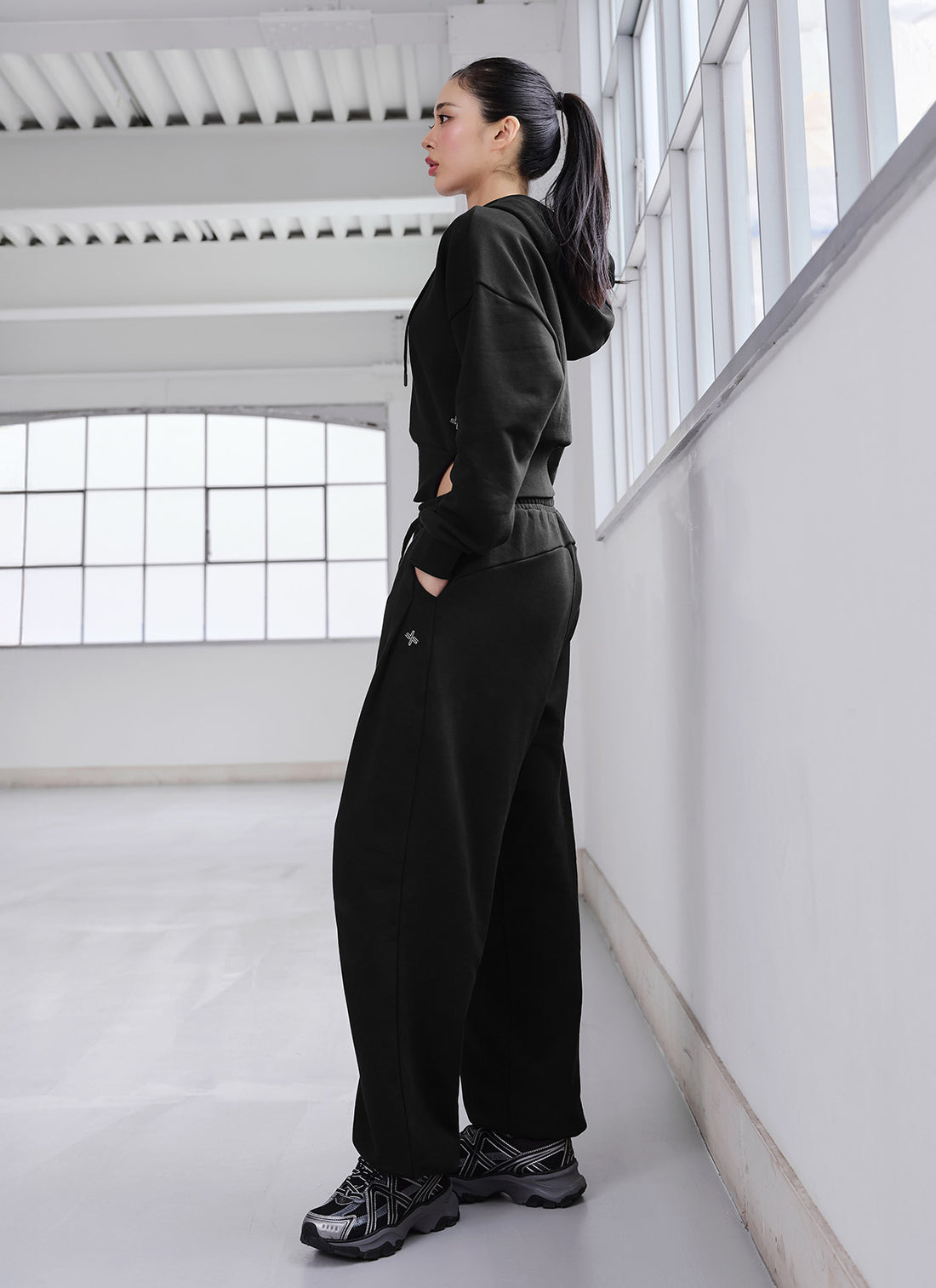 Softree Pintuck Wide Pants - Black