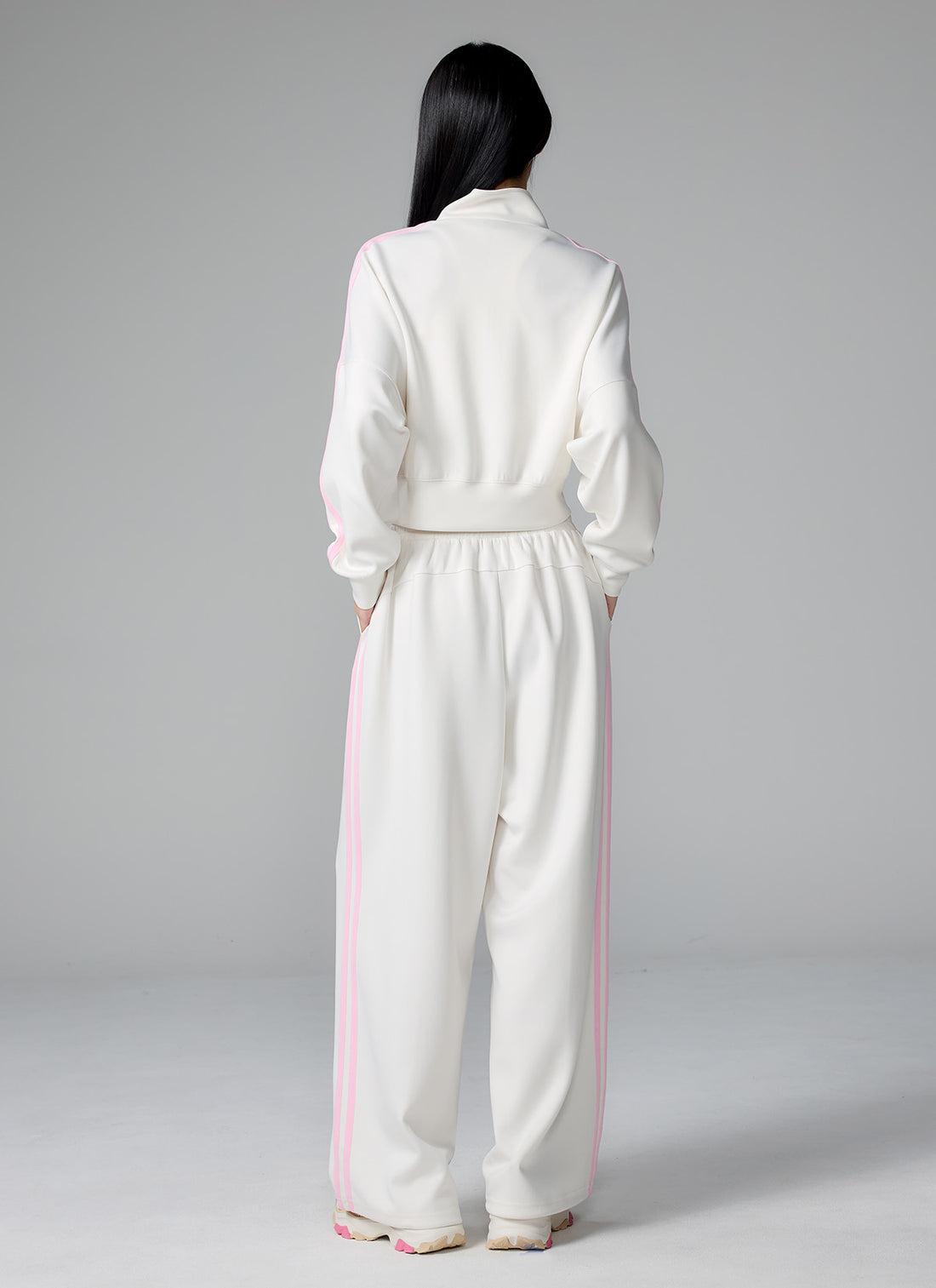 More Trackline Wide Pants - Floral Cream