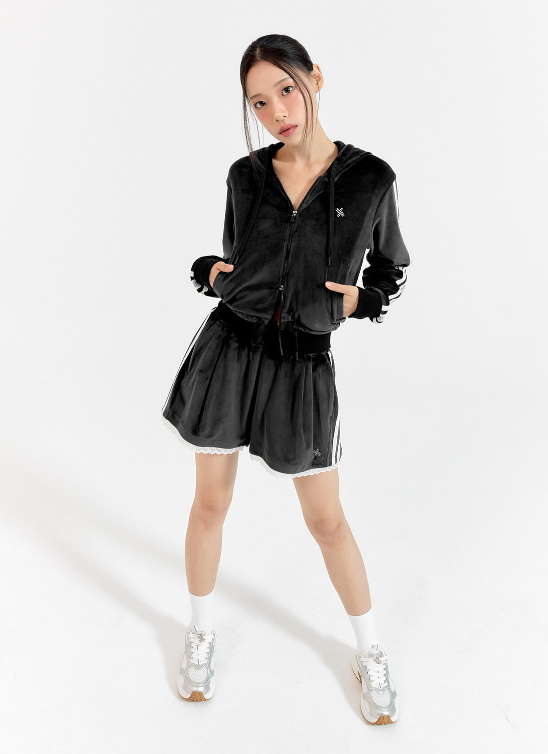 Velour Laceline Shorts - Black
