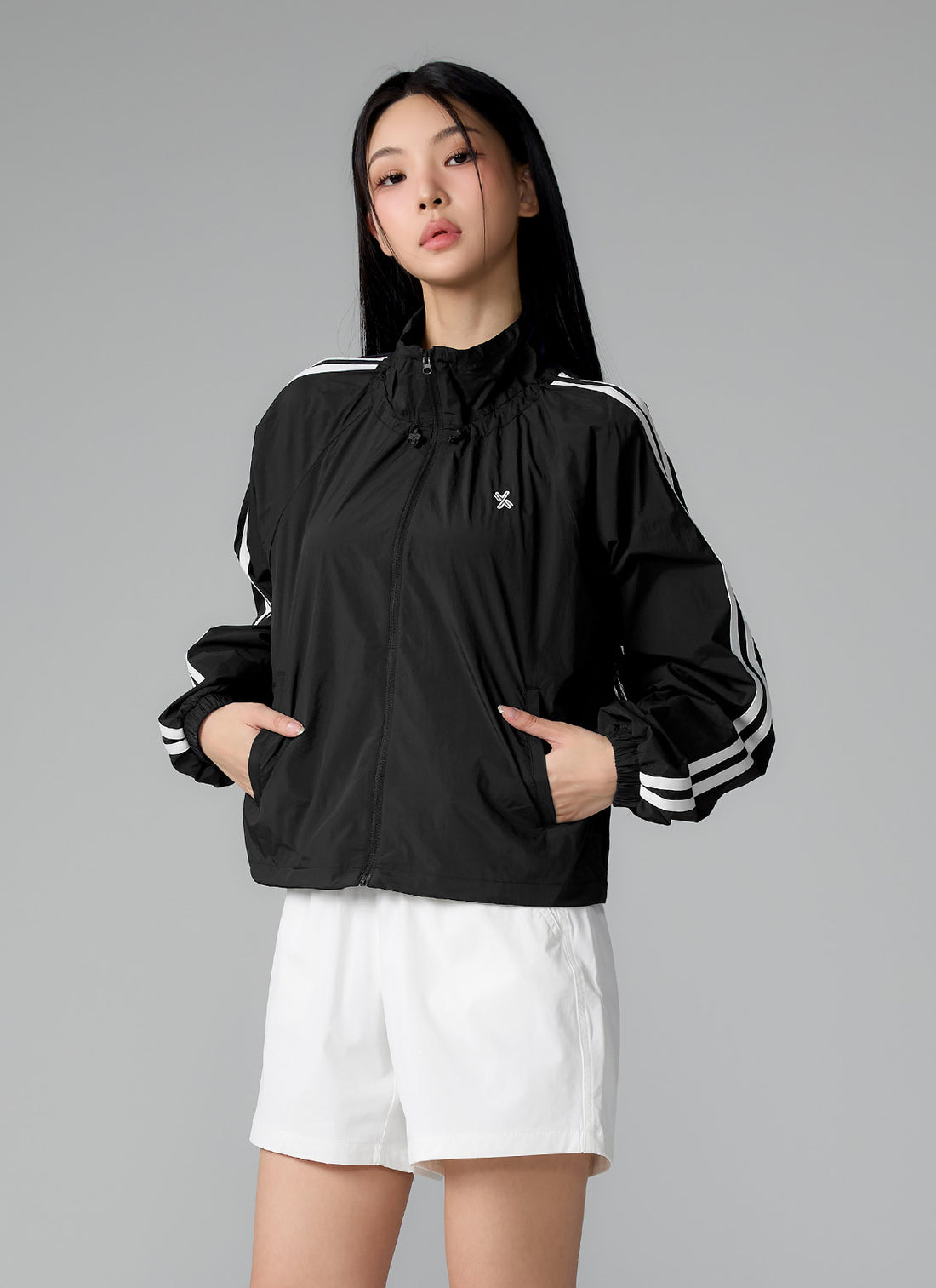 Sheer Light Trackline Windbreaker - Black
