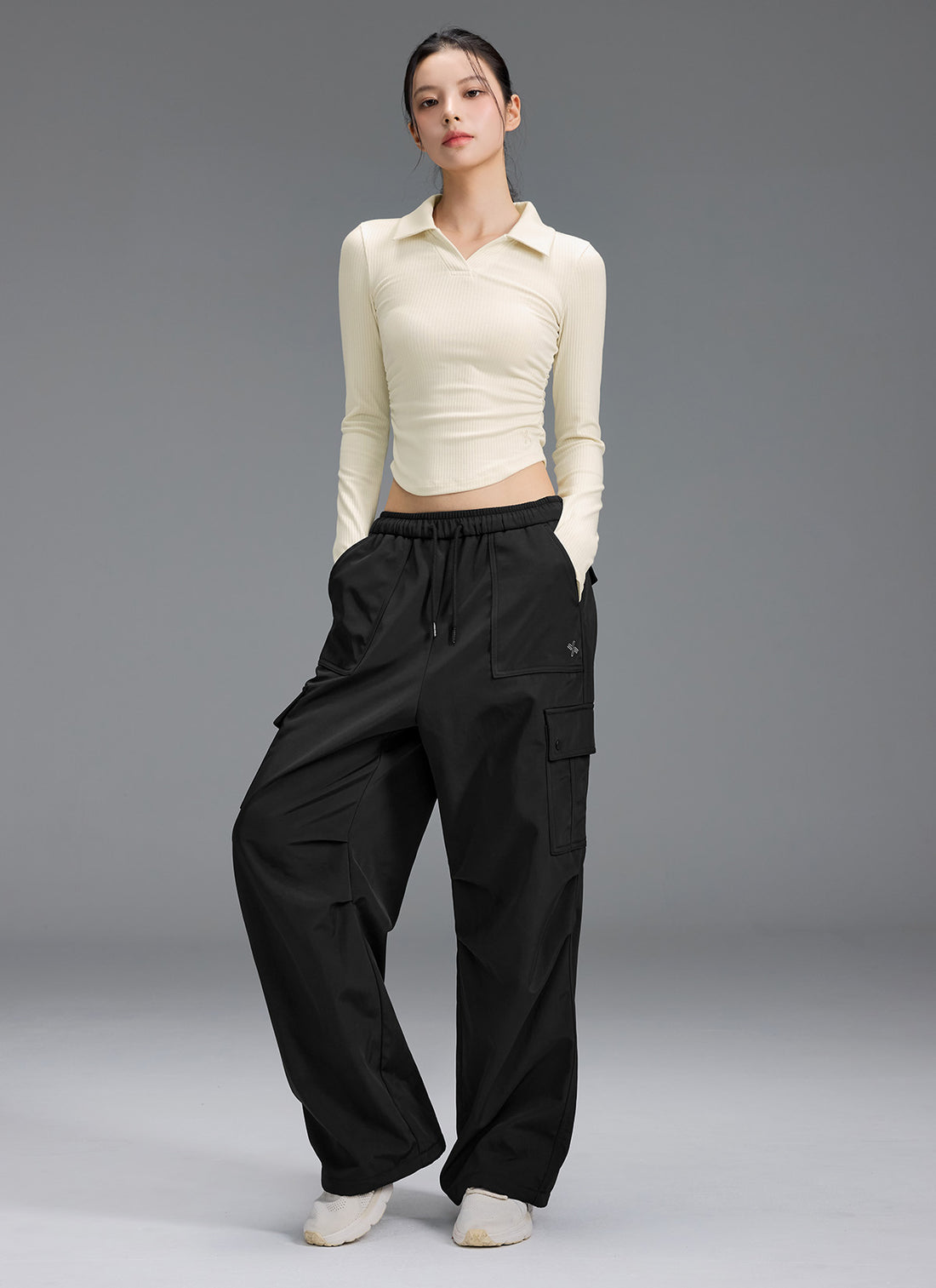 Warm Woven Cargo Wide Pants - Black