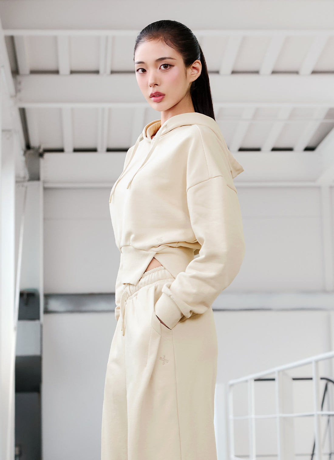 Softly One-Slit Crop Hoodie - Tarte Beige