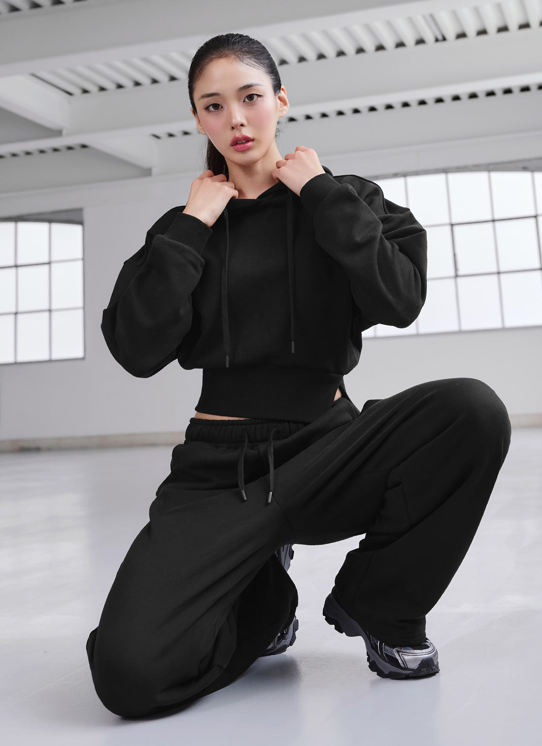 Softly One-Slit Crop Hoodie - Black