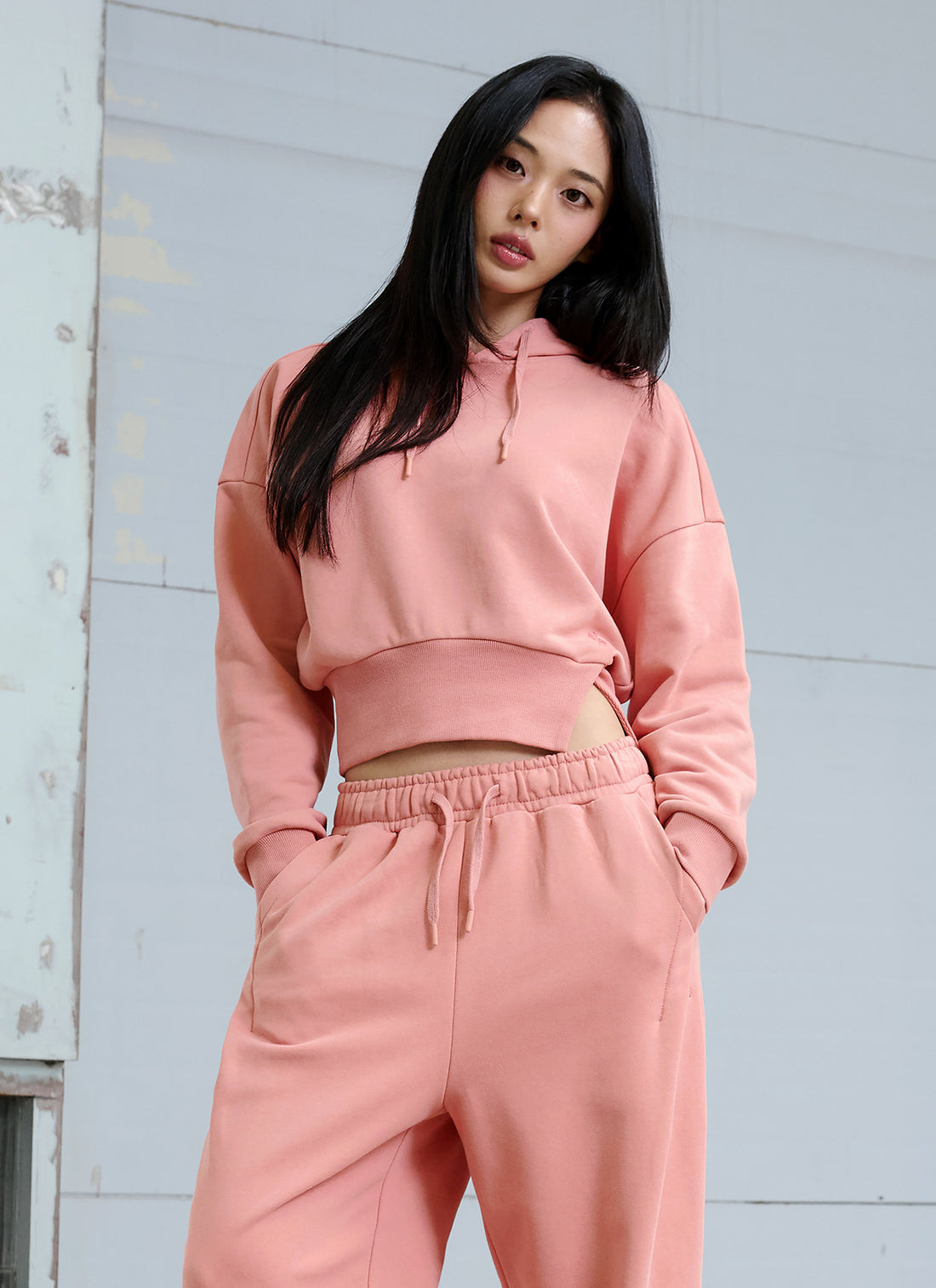 Softly One-Slit Crop Hoodie - Pink Fudge