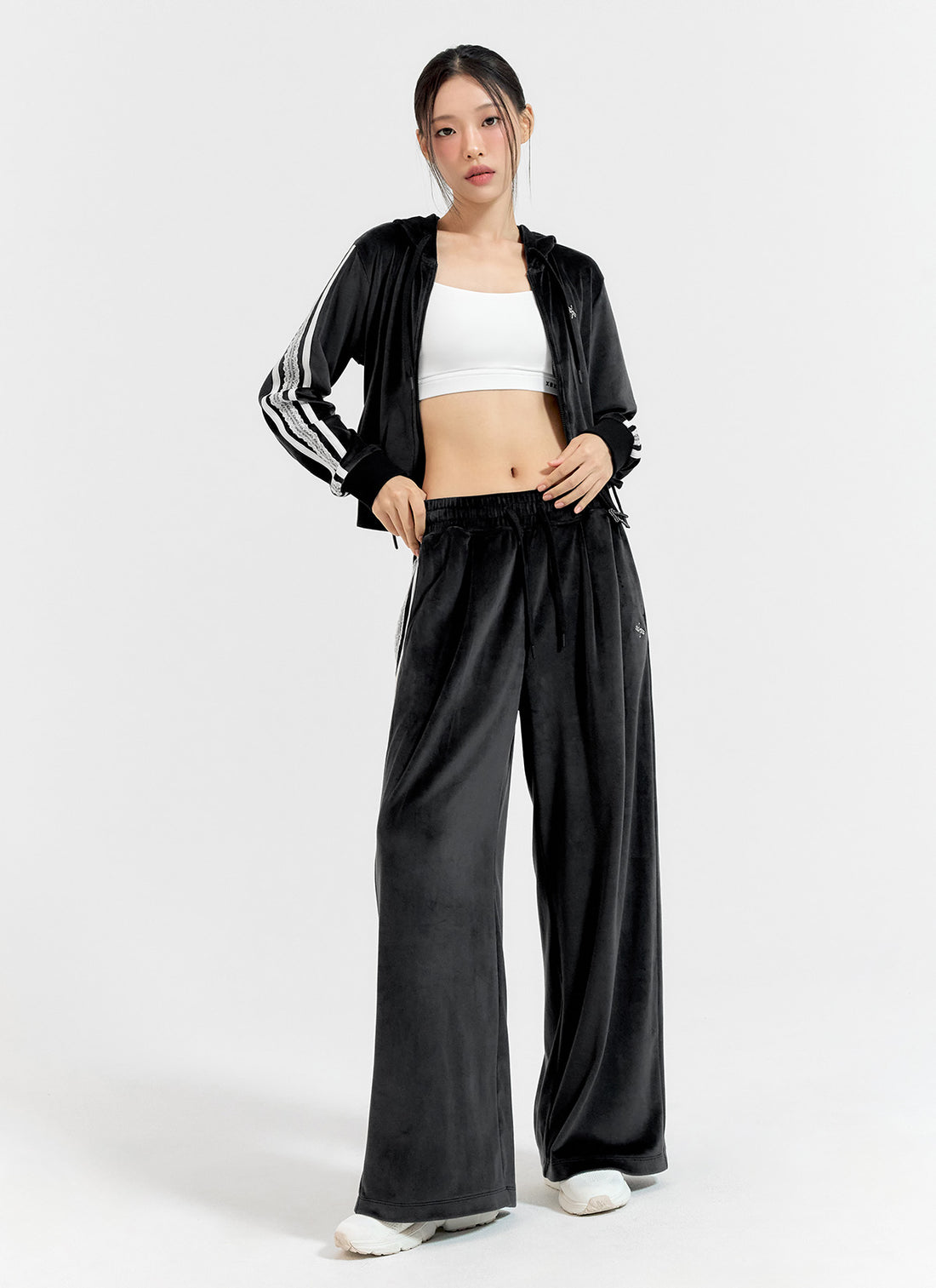 Velour Laceline Wide Pants - Black