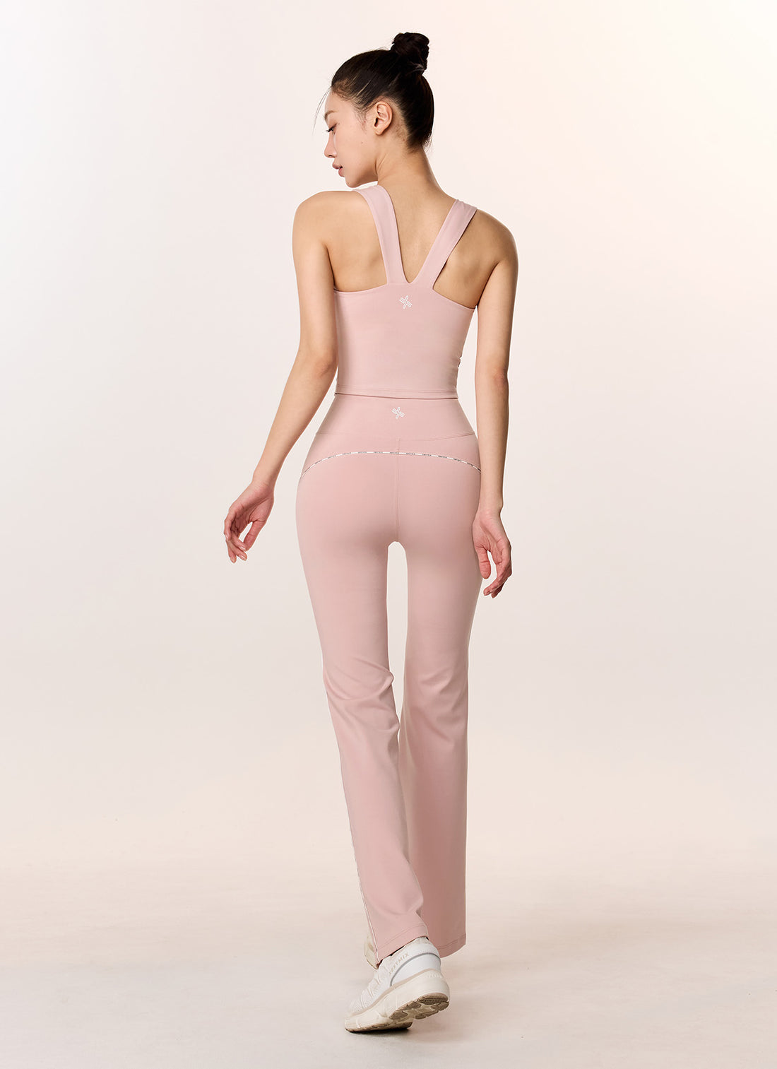 Comfort Fine Logo Piping Crop - Muhly Pink