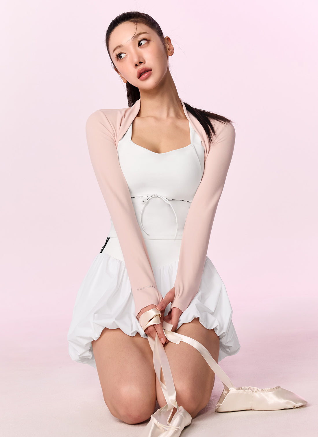 Comfort Fine Logo Piping Crop - White Ivory