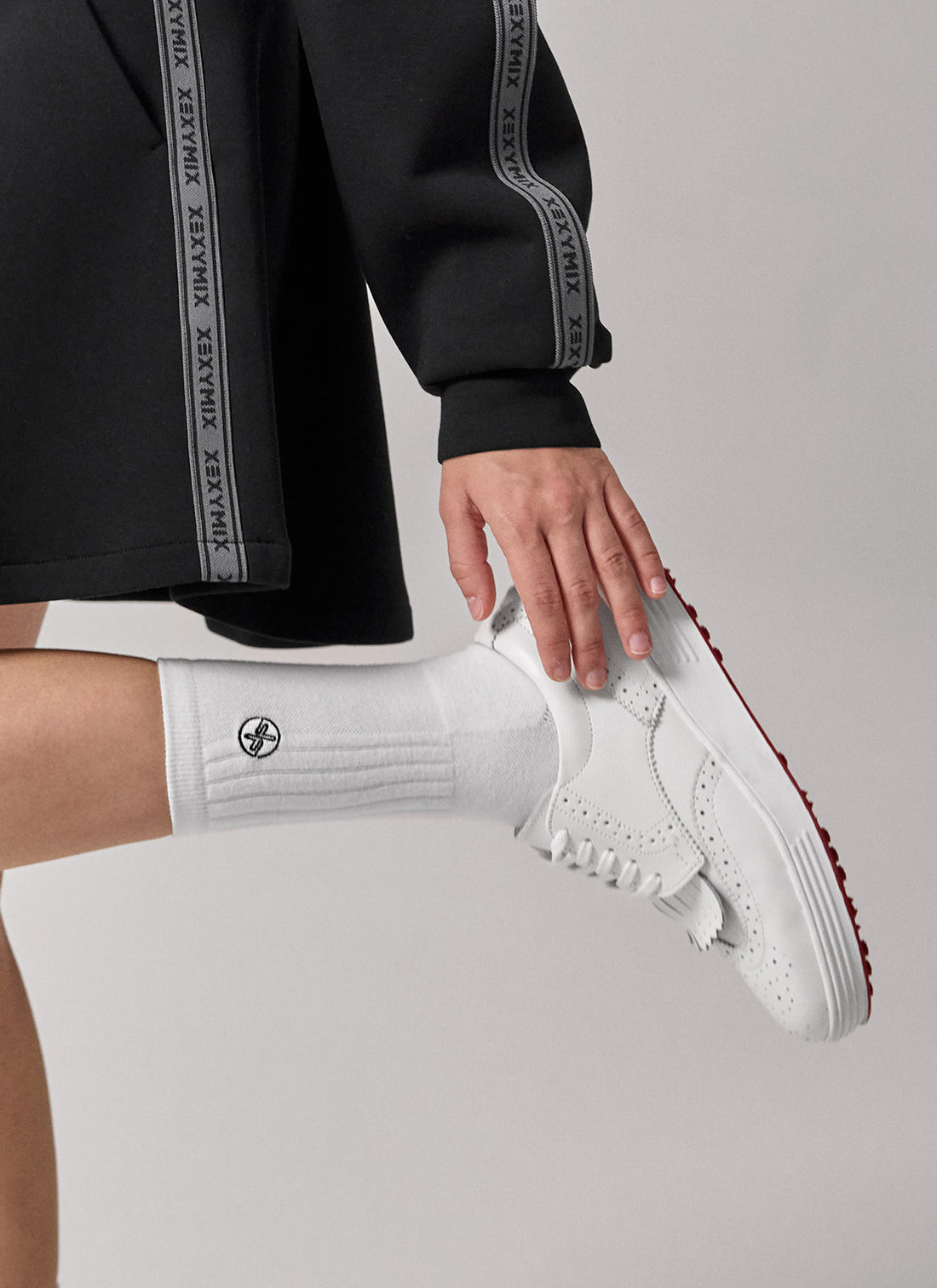 Field Symbol Non-Slip Crew Socks - White