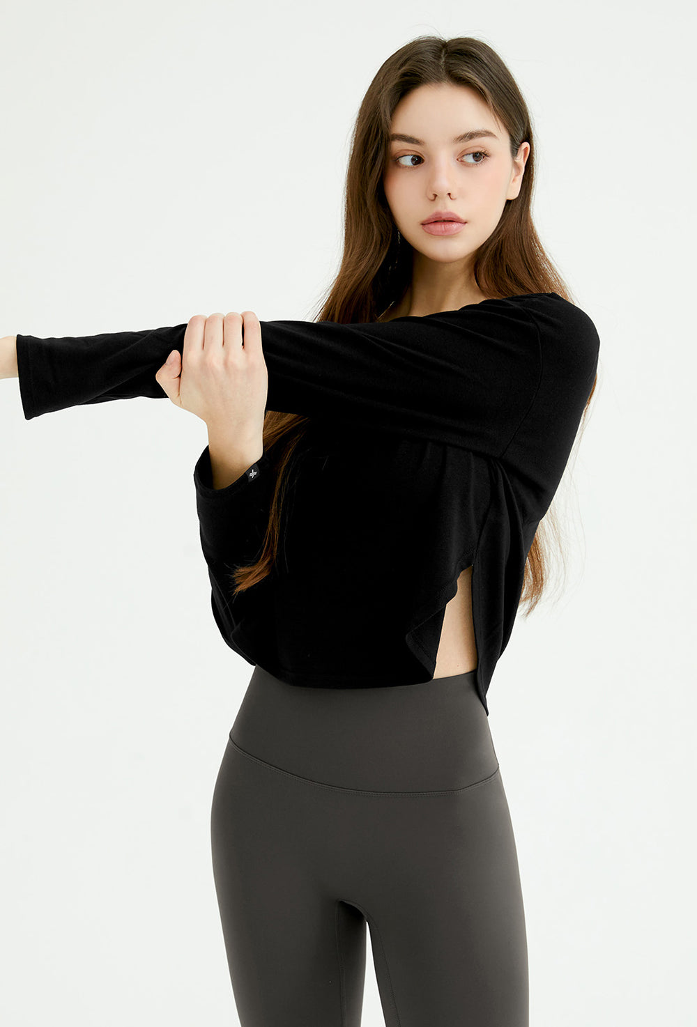 Easy Round Crop Long Sleeve - Black