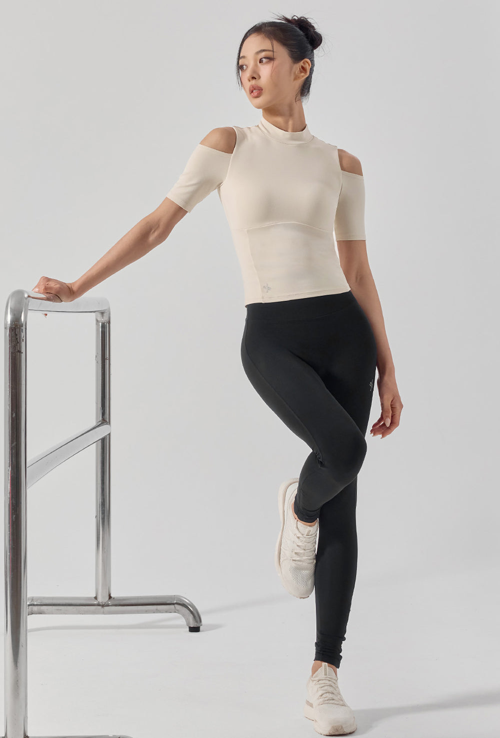 Cotton-Like Shoulder Cut-Out Sleeve - Cloudy Cream