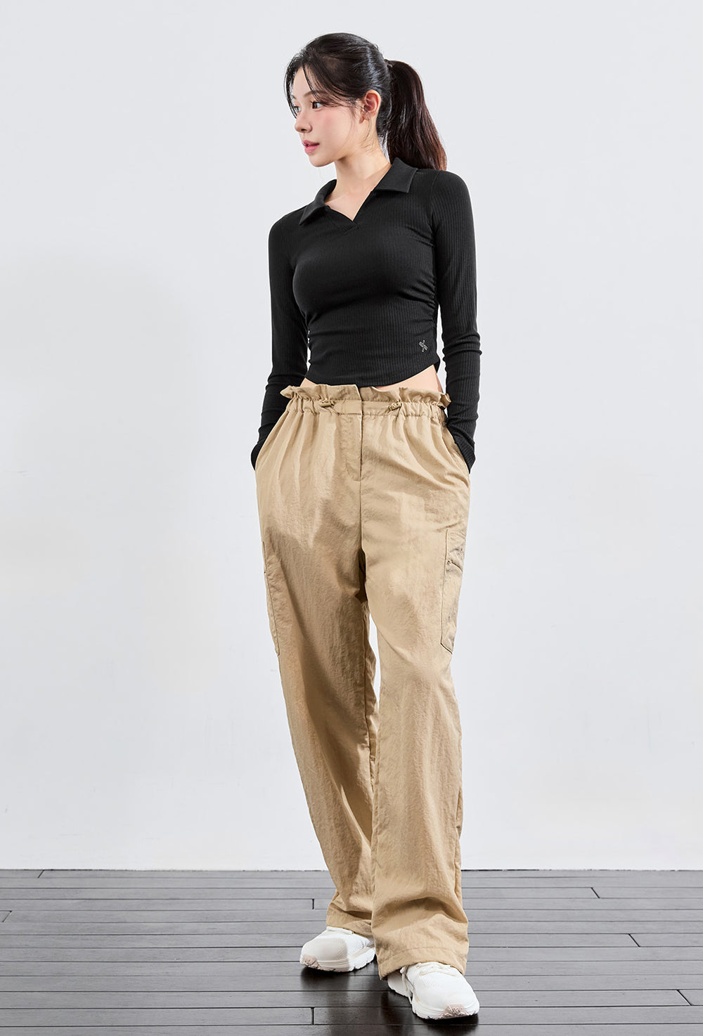 Soft Lip Open Collar Long Sleeve - Black