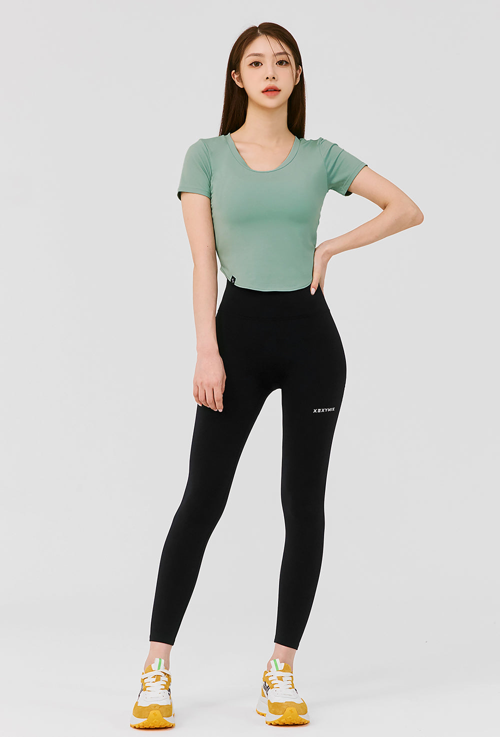 XELLA Light Round Crop Top - Just Mint