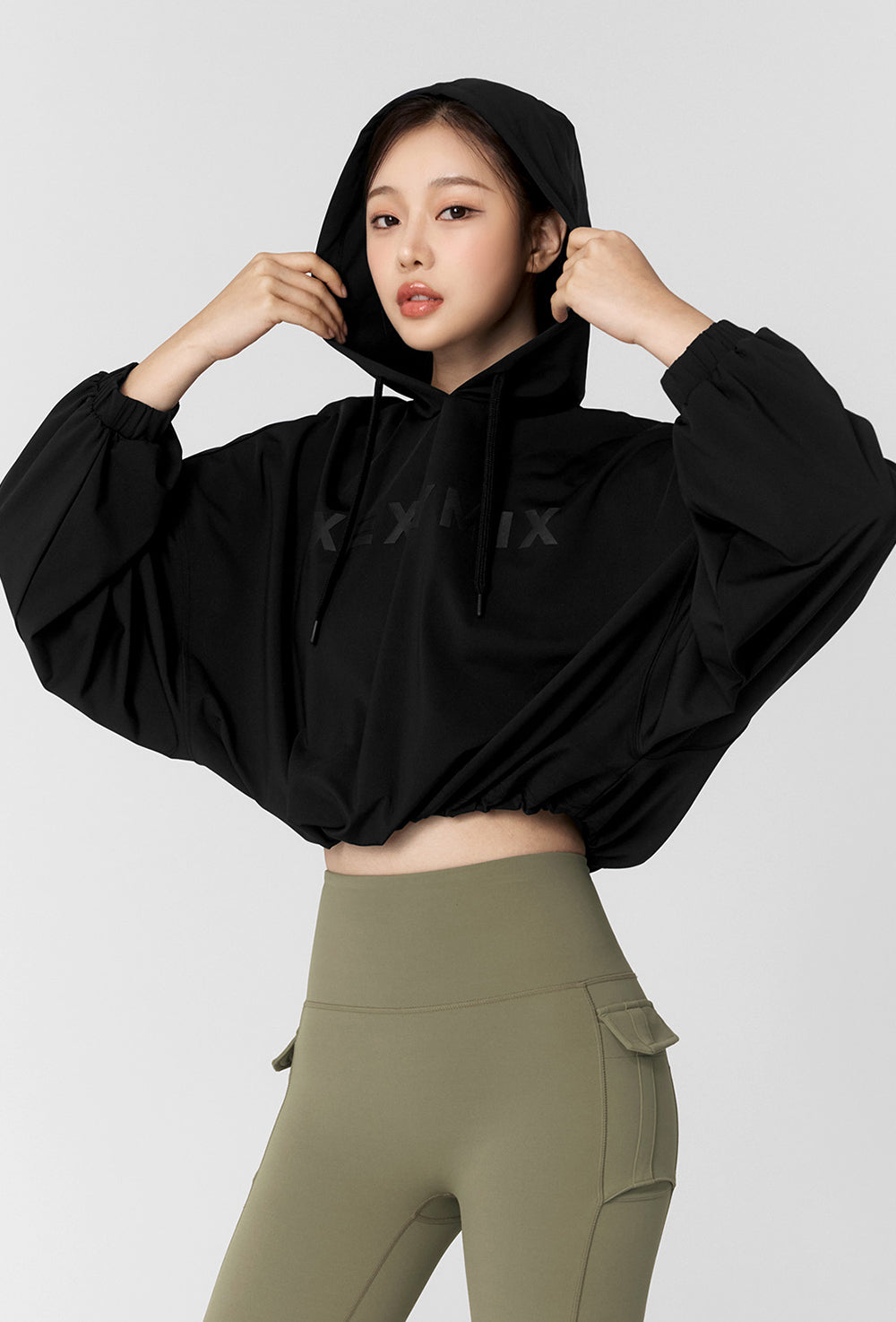 High-Tension Loose-Fit Cropped Hoodie - Black