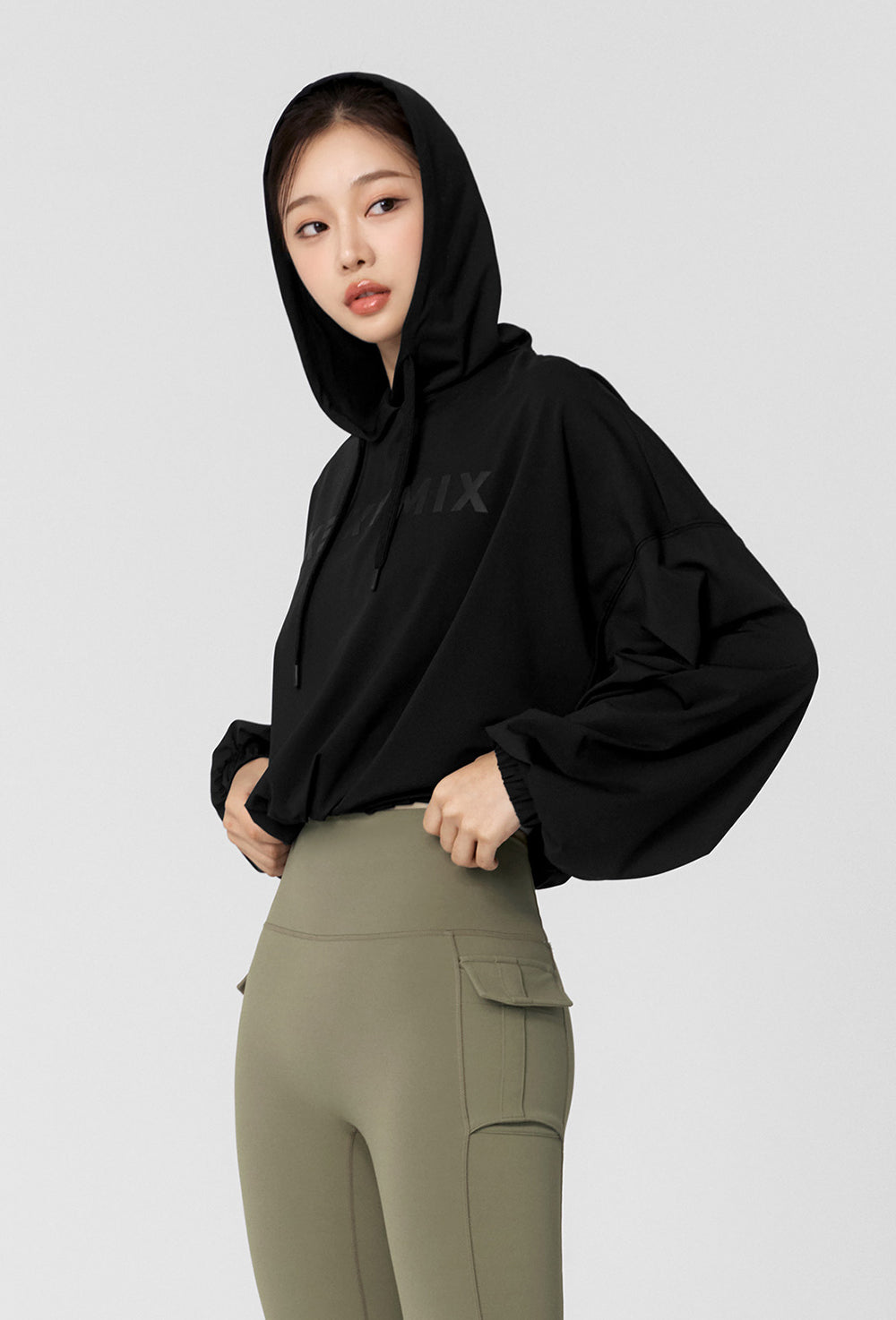 High-Tension Loose-Fit Cropped Hoodie - Black