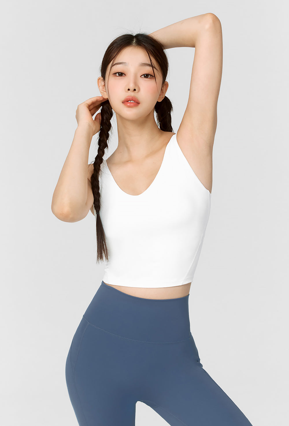 Black Label Signature Breathable V-Neck Crop - Ivory