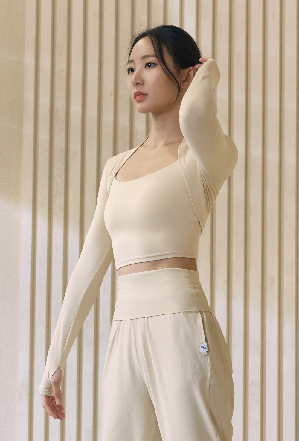 Slim fit Yoga Crop Bolero - White Swan