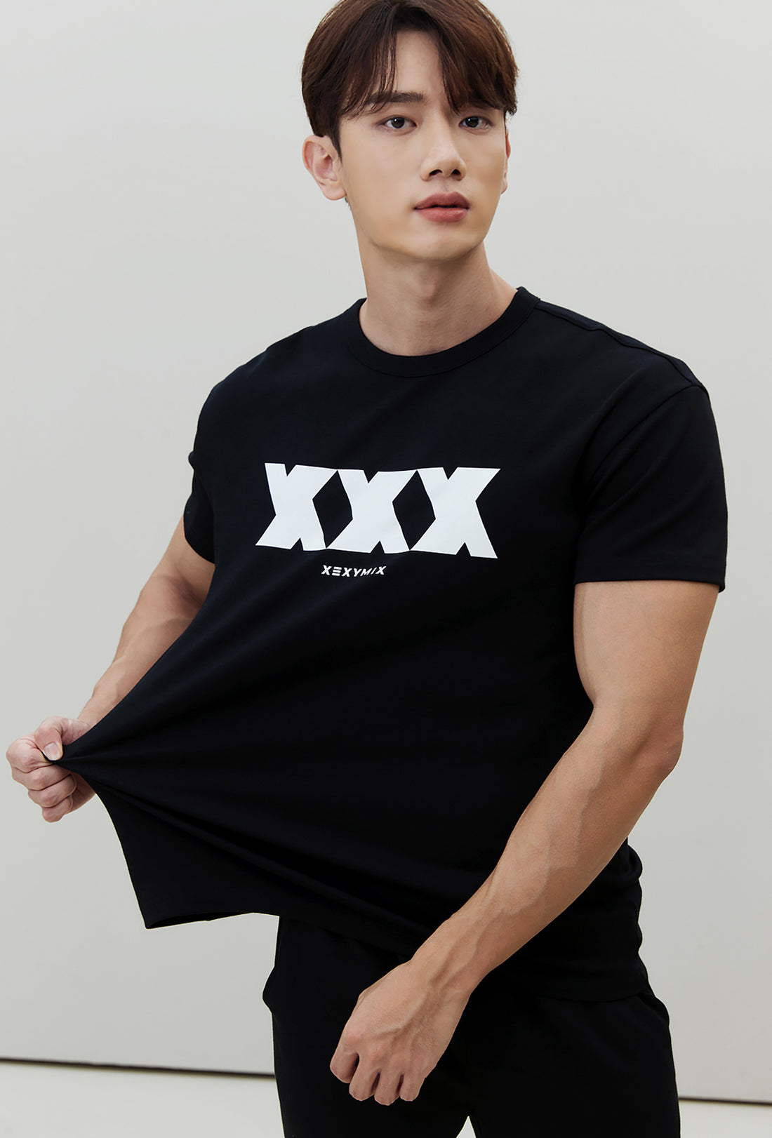 Muscle Fit Short Sleeve - Black