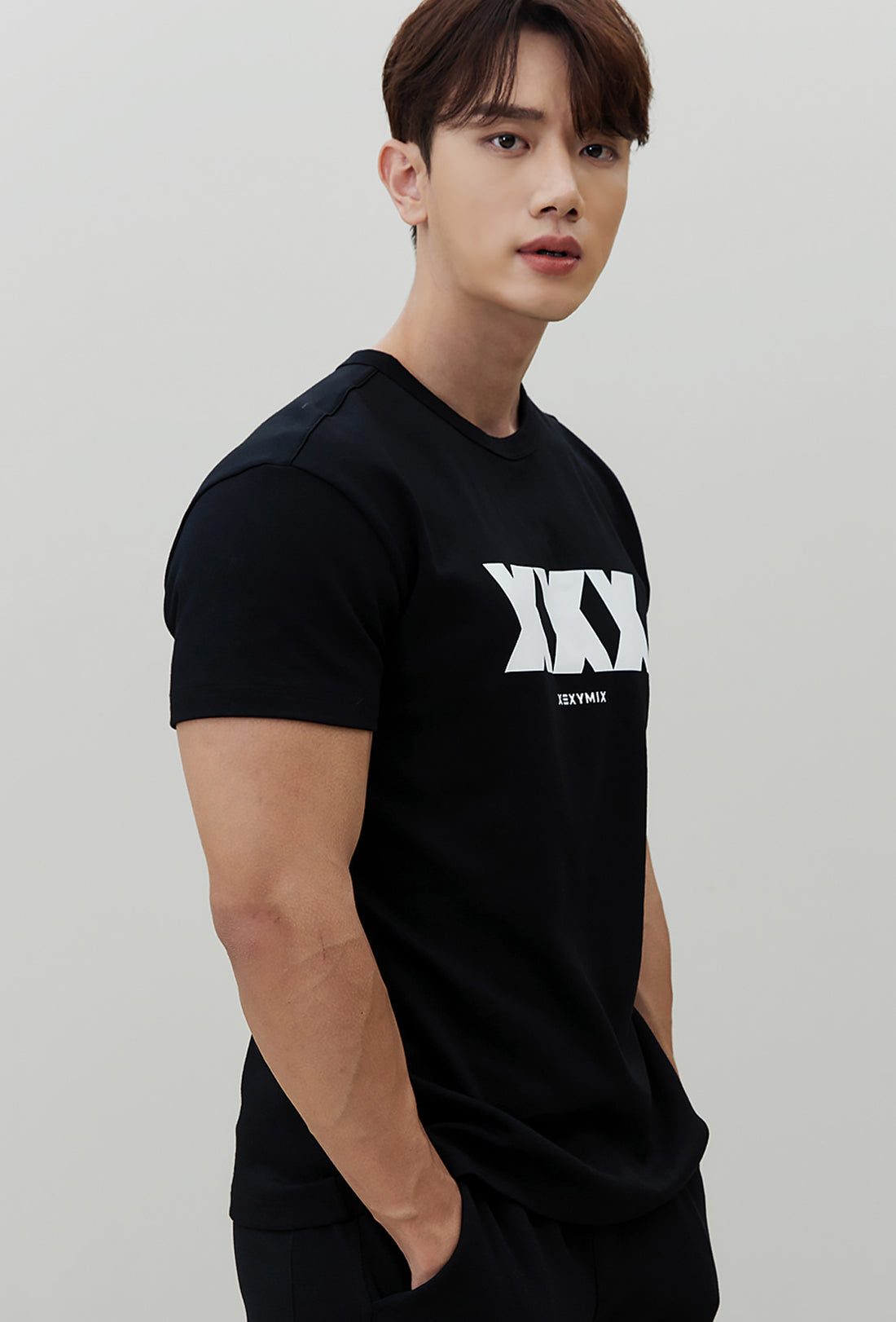 Muscle Fit Short Sleeve - Black